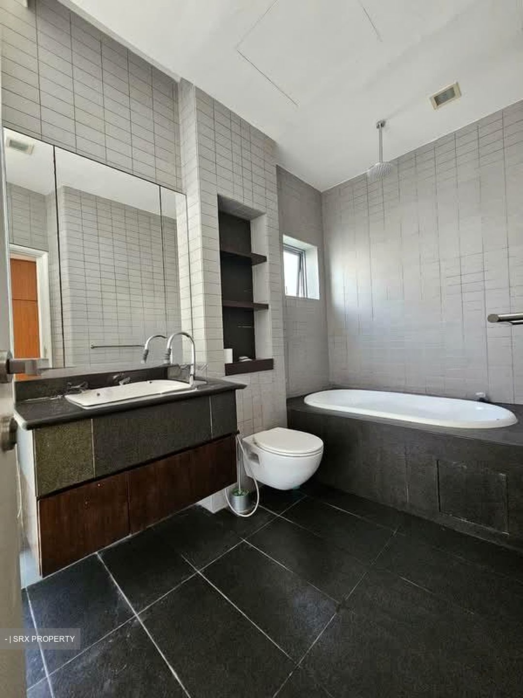 Jalan Ria (D13), Semi-Detached #559179091